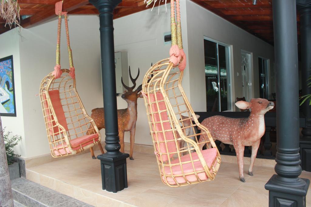 Jkab Park Hotel Trincomalee Exterior photo